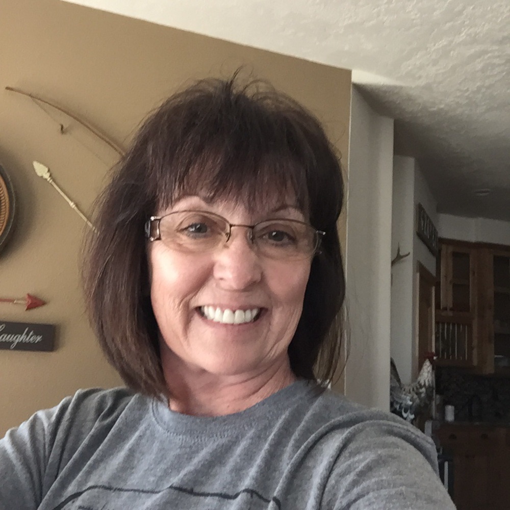 Meet your Posher, Teona